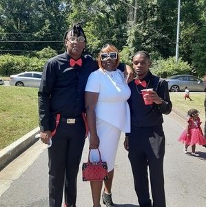 Meet your Posher, Angie